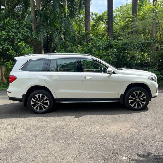 https://images10.gaadi.com/usedcar_image/4621789/original/61b5148f6f89bb1234871b38b7e5f6a0.jpg?imwidth=6401
