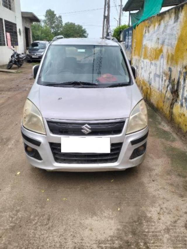 https://images10.gaadi.com/usedcar_image/4621791/original/processed_5b79ab87-c6f1-4fd1-b49d-64f7e6c08b65.jpg?imwidth=6400