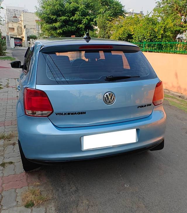 https://images10.gaadi.com/usedcar_image/4621797/original/processed_f8deed63-b7b4-4fab-a86e-26dc7b1f3325.jpg?imwidth=6401