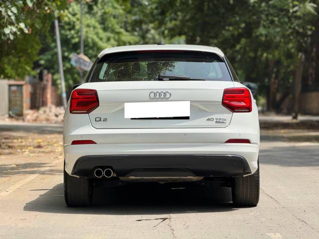 https://images10.gaadi.com/usedcar_image/4621798/original/processed_be183cb67d573fb321248b6b4fe7b5b2.jpg?imwidth=6402