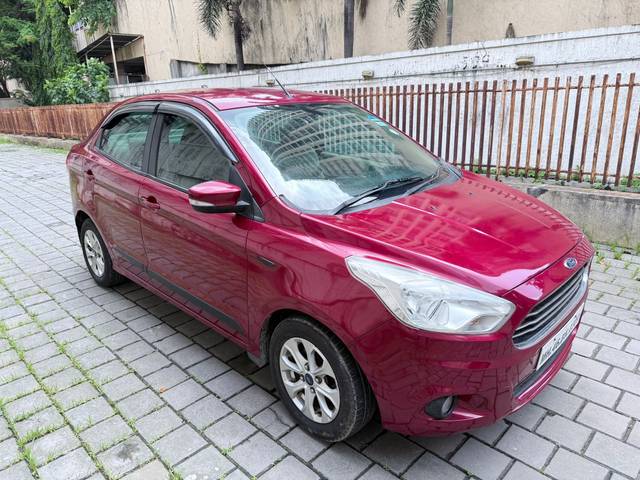 https://images10.gaadi.com/usedcar_image/4621825/original/14984fc306c15e287d5013327798c093.jpg?imwidth=6400