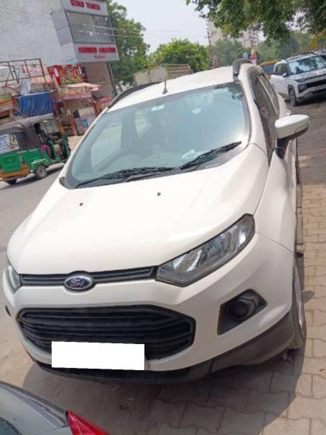 https://images10.gaadi.com/usedcar_image/4621839/original/processed_0d8a7552-a218-4477-bf75-195576a25147.jpg?imwidth=6400