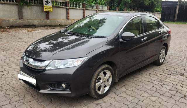 https://images10.gaadi.com/usedcar_image/4621900/original/processed_23ad76cb0dd3c0c139c4fd0368403335.jpg?imwidth=6400