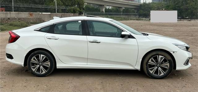 https://images10.gaadi.com/usedcar_image/4621909/original/d70ebc5ea854428fc36fe4c36ce982dc.jpg?imwidth=6401