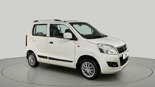 https://images10.gaadi.com/usedcar_image/4621933/original/4a2610c5652242b0cc1b85d46705d95a.jpg?imwidth=6400