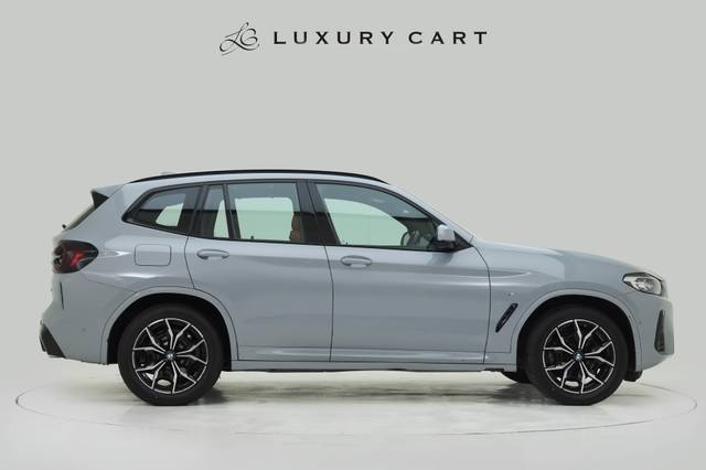 https://images10.gaadi.com/usedcar_image/4621950/original/processed_605879bd1165994cb4477c67b348be35.jpg?imwidth=6401