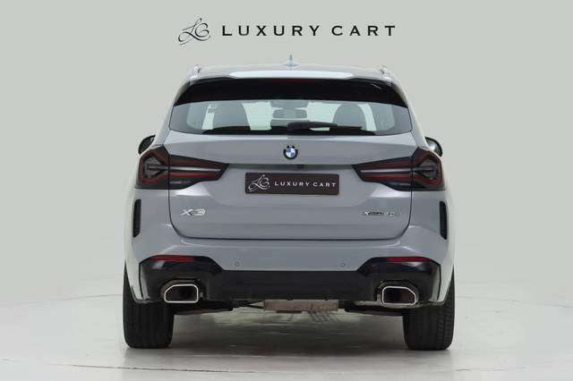 https://images10.gaadi.com/usedcar_image/4621950/original/processed_bb3aa5e0849649e6e92673cf021933c2.jpg?imwidth=6402