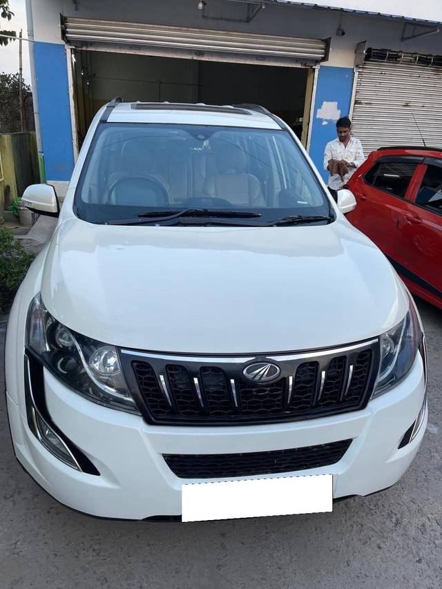 https://images10.gaadi.com/usedcar_image/4621966/original/processed_3a8bfc63d5a8aabbadb3fc77acbf23f4.jpg?imwidth=6400