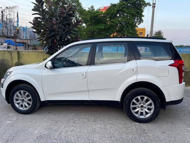 https://images10.gaadi.com/usedcar_image/4621966/original/processed_79e433cb012b234f6c2aeaa62b788423.jpg?imwidth=6401