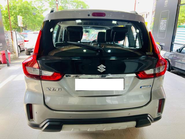 https://images10.gaadi.com/usedcar_image/4621970/original/processed_ddad860fc62297293bf32c9b2c46f2bf.jpg?imwidth=6401