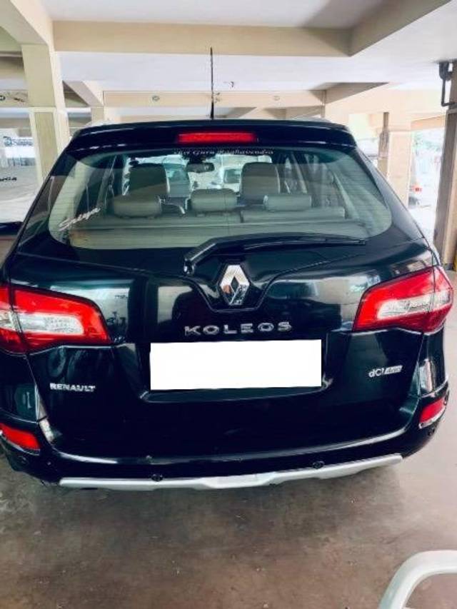 https://images10.gaadi.com/usedcar_image/4621975/original/processed_f05a8b1f-8e6a-4274-b4fc-8496420cd565.jpeg?imwidth=6402
