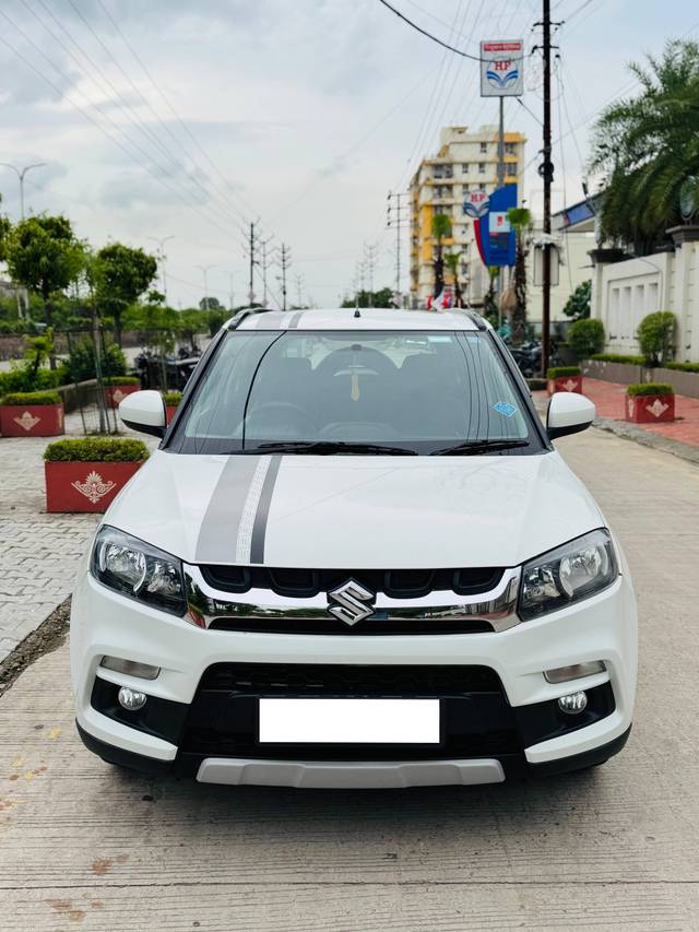 https://images10.gaadi.com/usedcar_image/4621978/original/processed_cf5cb43c-df25-44c7-98e3-c7297ac5ee2b.jpg?imwidth=6400