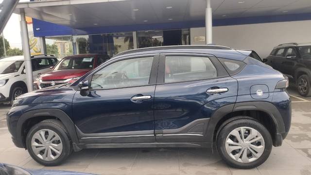https://images10.gaadi.com/usedcar_image/4621980/original/a14fb5c0bb2bf0ec1b8abbb0ecb1d23b.jpg?imwidth=6402