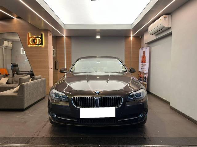 https://images10.gaadi.com/usedcar_image/4621991/original/processed_da7a6250e161c4e52e2c7059ec04462f.jpeg?imwidth=6400