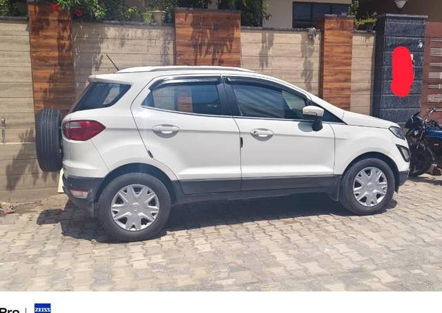 https://images10.gaadi.com/usedcar_image/4622060/original/processed_1ee0a049-fe3a-484b-bbc4-0c0ab181d8d8.jpg?imwidth=6402