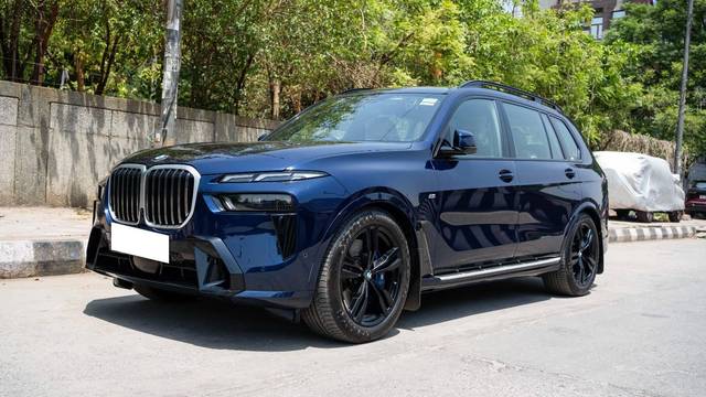 https://images10.gaadi.com/usedcar_image/4622068/original/processed_58b29614969cb8f9f56bd76b05a27262.jpg?imwidth=6402