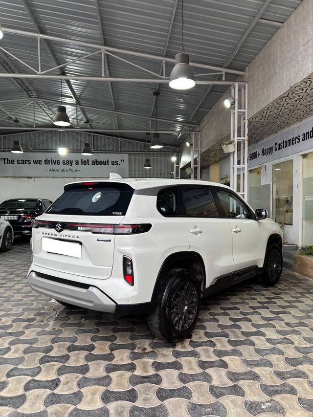 https://images10.gaadi.com/usedcar_image/4622069/original/processed_6378febf1ba9a75f4b102af196ae089c.jpg?imwidth=6401