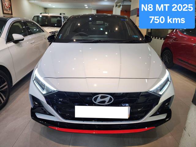 https://images10.gaadi.com/usedcar_image/4622083/original/processed_fd0b6ca42d4a2a9abbae28e7040182dc.jpg?imwidth=6400