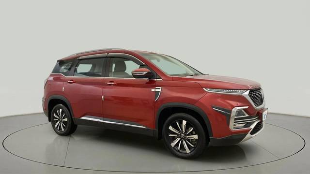 https://images10.gaadi.com/usedcar_image/4622084/original/b28e0adda02a2278881075946dbcb808.jpg?imwidth=6400