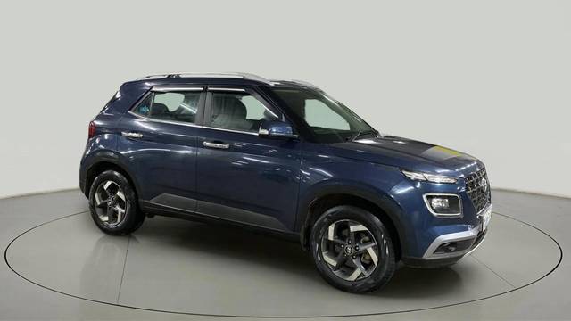 https://images10.gaadi.com/usedcar_image/4622092/original/8e180ab53117469a72e3ba080c0a7a6c.jpg?imwidth=6400
