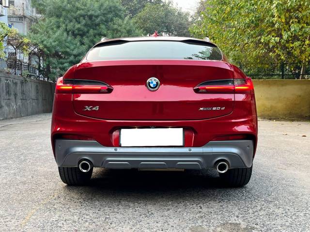 https://images10.gaadi.com/usedcar_image/4622099/original/processed_738b3bd332b077d11a55be34d4963ad9.jpg?imwidth=6402