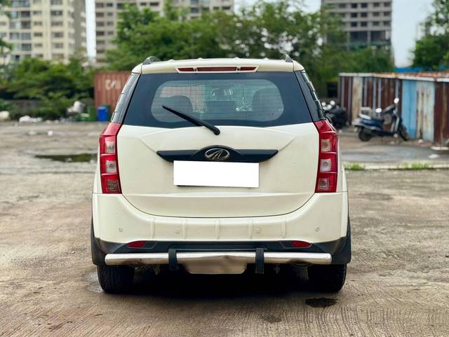 https://images10.gaadi.com/usedcar_image/4622105/original/processed_b4414bb7c1f90eb9680523100a9099f0.jpg?imwidth=6402