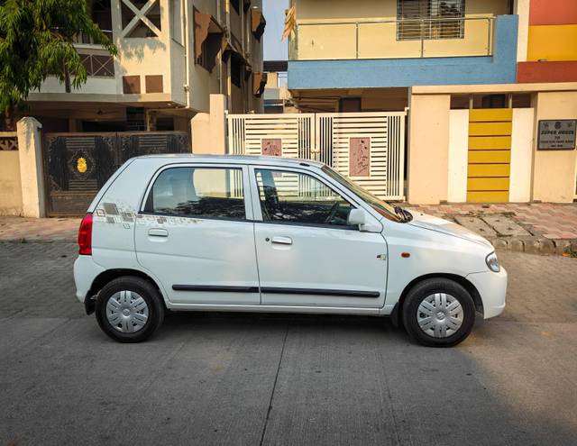 https://images10.gaadi.com/usedcar_image/4622107/original/processed_49148fd75d1e2931afdab15480022af0.jpg?imwidth=6401