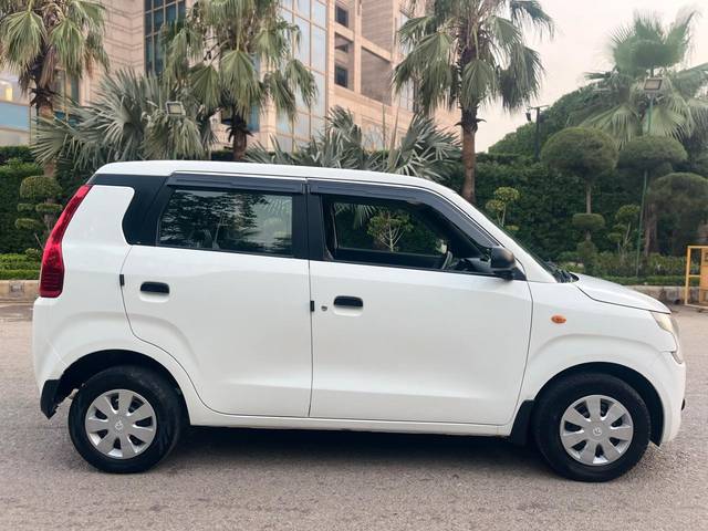 https://images10.gaadi.com/usedcar_image/4622109/original/1b22d89a6861834f0a97ab657bf9f39e.jpg?imwidth=6401