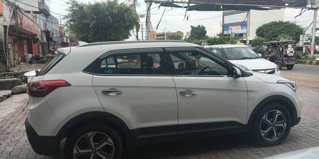 https://images10.gaadi.com/usedcar_image/4622114/original/processed_03b2314a9e25d5324366f8981fb90895.jpg?imwidth=6400