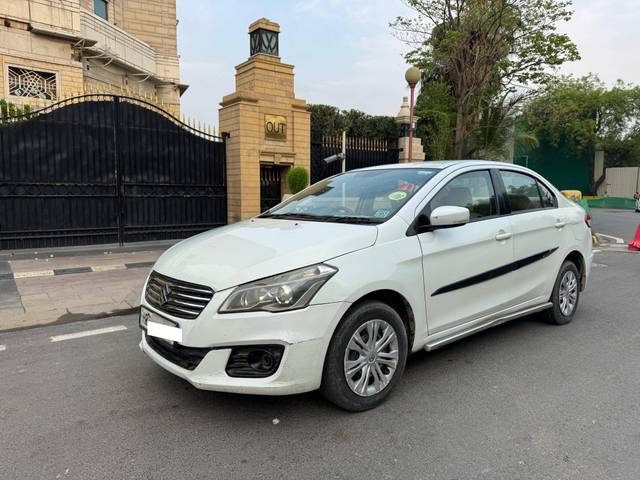 https://images10.gaadi.com/usedcar_image/4622115/original/processed_5e0fa88133947acfcaf857db499f49e5.jpg?imwidth=6400