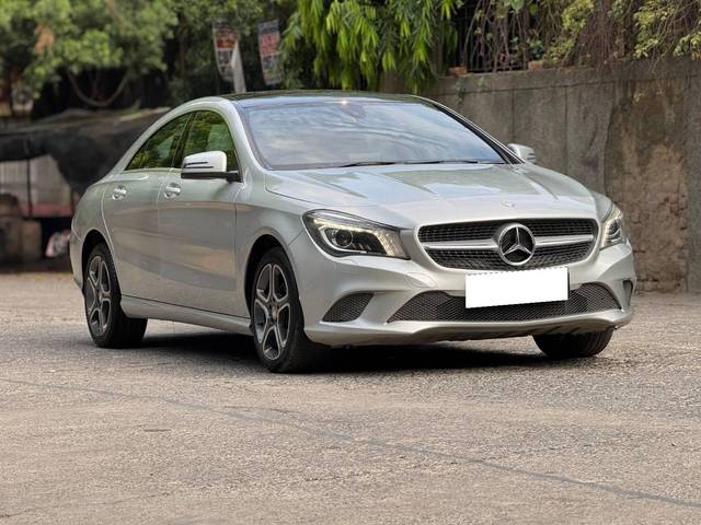 https://images10.gaadi.com/usedcar_image/4622118/original/processed_c3251f9547c04376310861f7cc45a183.jpg?imwidth=6400
