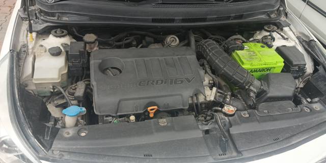 https://images10.gaadi.com/usedcar_image/4622130/original/e9b10e7cc83539d991f8b4b0badf26f7.jpg?imwidth=6401