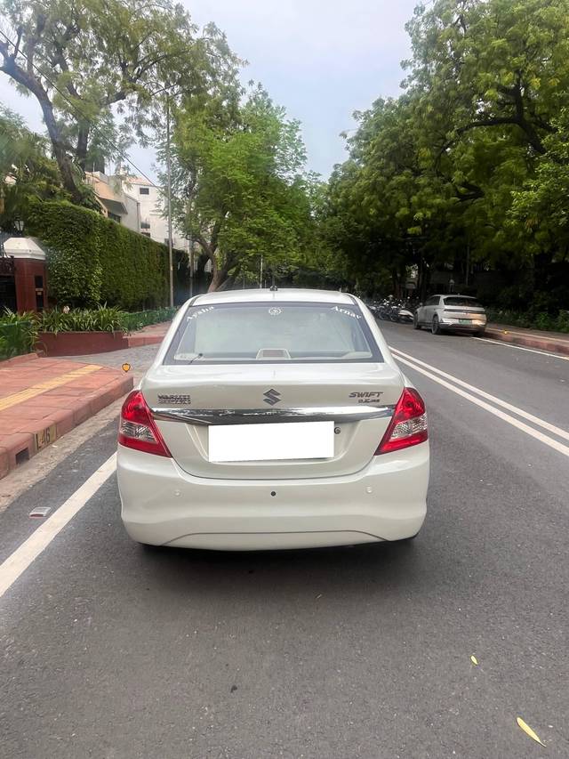https://images10.gaadi.com/usedcar_image/4622167/original/processed_d2b72a28-8158-4f49-9055-f9ba5fde5305.jpg?imwidth=6402