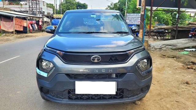 https://images10.gaadi.com/usedcar_image/4622170/original/processed_cf776c45-9449-40a1-a8cd-a38439082ecc.jpg?imwidth=6400