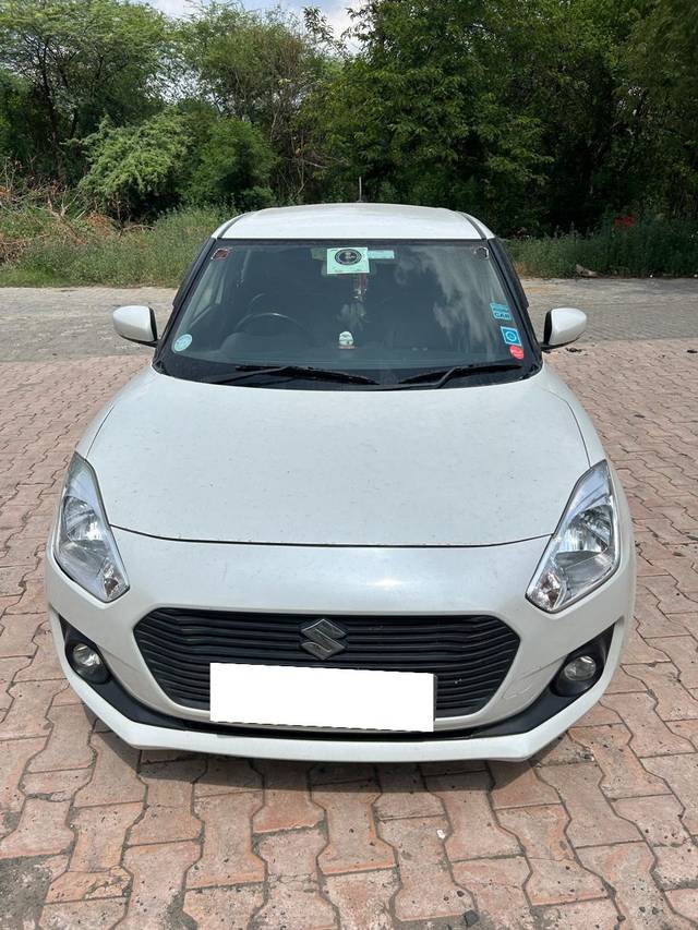https://images10.gaadi.com/usedcar_image/4622228/original/processed_5b6cd395-8aa1-4f3d-8980-42c113431b95.jpeg?imwidth=6402