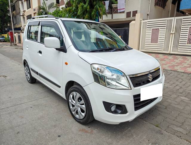 https://images10.gaadi.com/usedcar_image/4622241/original/processed_9582c6b08fbf1bb0e73e802d5c9bf510.jpg?imwidth=6400