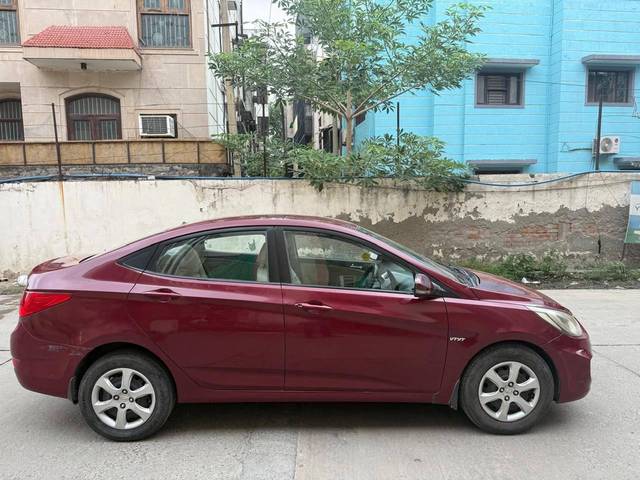 https://images10.gaadi.com/usedcar_image/4622262/original/processed_b84d7735fc58d6dcb7d1b0b54852e39f.jpg?imwidth=6402