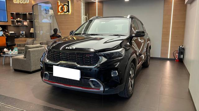 https://images10.gaadi.com/usedcar_image/4622270/original/processed_a1d7fd3dc4d186a9f766f30100c7405b.jpeg?imwidth=6402