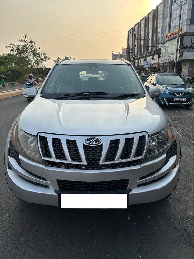 https://images10.gaadi.com/usedcar_image/4622281/original/processed_e9d3d7d5-1c72-4a67-bd8b-40a587183d2b.jpg?imwidth=6400