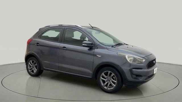 https://images10.gaadi.com/usedcar_image/4622295/original/df5303da22e65fab985aebf95e8c197c.jpg?imwidth=6400