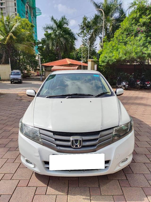 https://images10.gaadi.com/usedcar_image/4622302/original/processed_1252c93baf49f5874907d8cc3a1dc31c.jpg?imwidth=6400