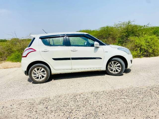 https://images10.gaadi.com/usedcar_image/4622306/original/processed_3c8db166-ea7f-49e3-85b4-d5d2895175ab.jpg?imwidth=6401