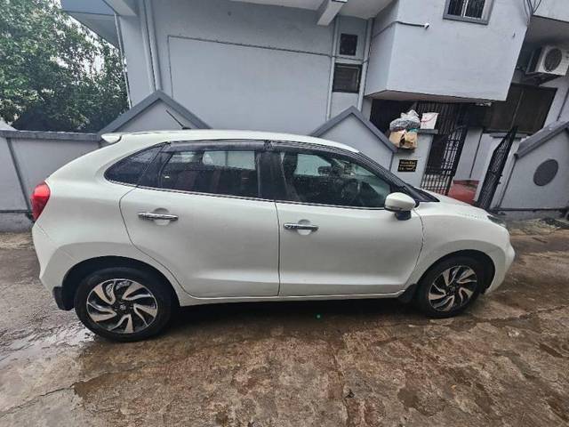 https://images10.gaadi.com/usedcar_image/4622323/original/processed_65438cff-7e23-4b27-b481-ebb49e2ac79e.jpg?imwidth=6400