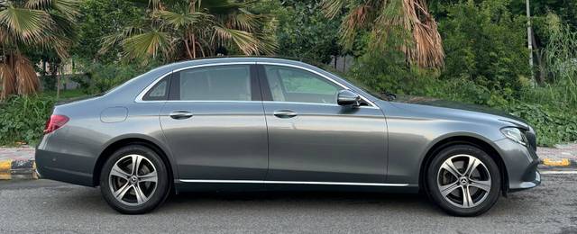 https://images10.gaadi.com/usedcar_image/4622333/original/processed_fc0dac26a65dce3ca06669a831729943.jpg?imwidth=6401