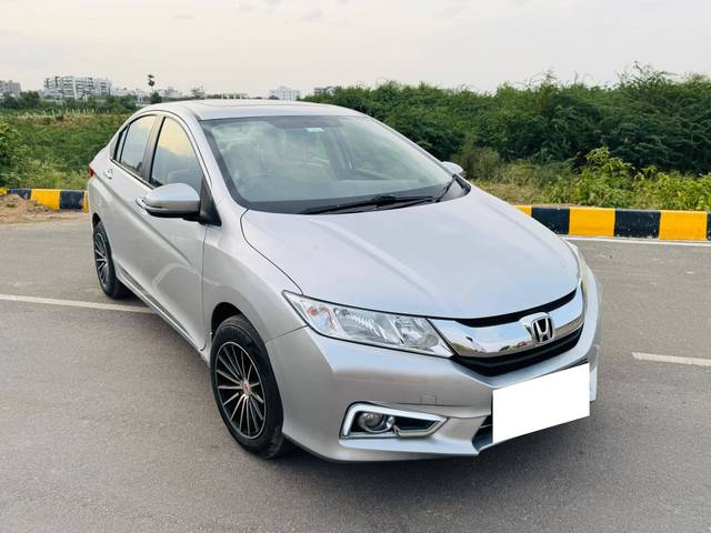 https://images10.gaadi.com/usedcar_image/4622336/original/processed_11bd068e069cc2fe447acd93f5c364e8.jpg?imwidth=6400