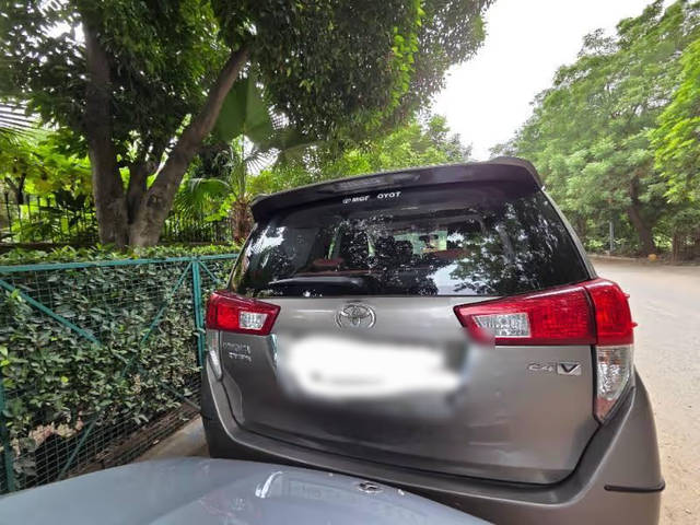 https://images10.gaadi.com/usedcar_image/4622406/original/0a01c72f-236a-4671-8d7a-e4cf174d5f5e.png?imwidth=6402