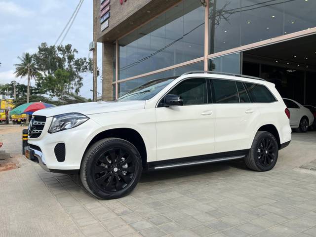 https://images10.gaadi.com/usedcar_image/4622408/original/processed_0eab13279401f9b59162d55dd0a48e64.jpg?imwidth=6400