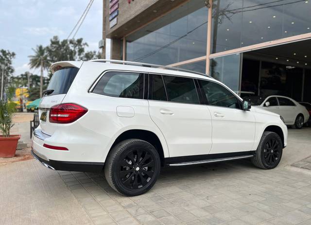 https://images10.gaadi.com/usedcar_image/4622408/original/processed_69bd6c407598cbd0e23819d2f6edc3ea.jpg?imwidth=6402