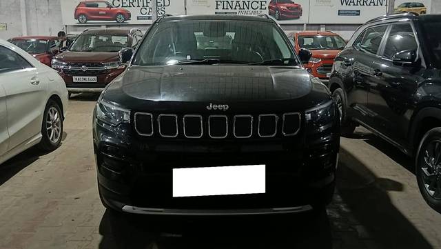 https://images10.gaadi.com/usedcar_image/4622428/original/processed_b9fc1cd791ca2c31cc4f912efadf5753.jpg?imwidth=6402