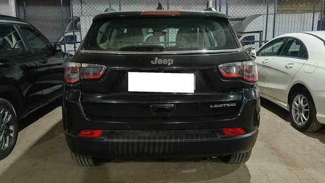 https://images10.gaadi.com/usedcar_image/4622428/original/processed_ed6e2c8c36949e91b61b699f0e3ed65f.jpg?imwidth=6401